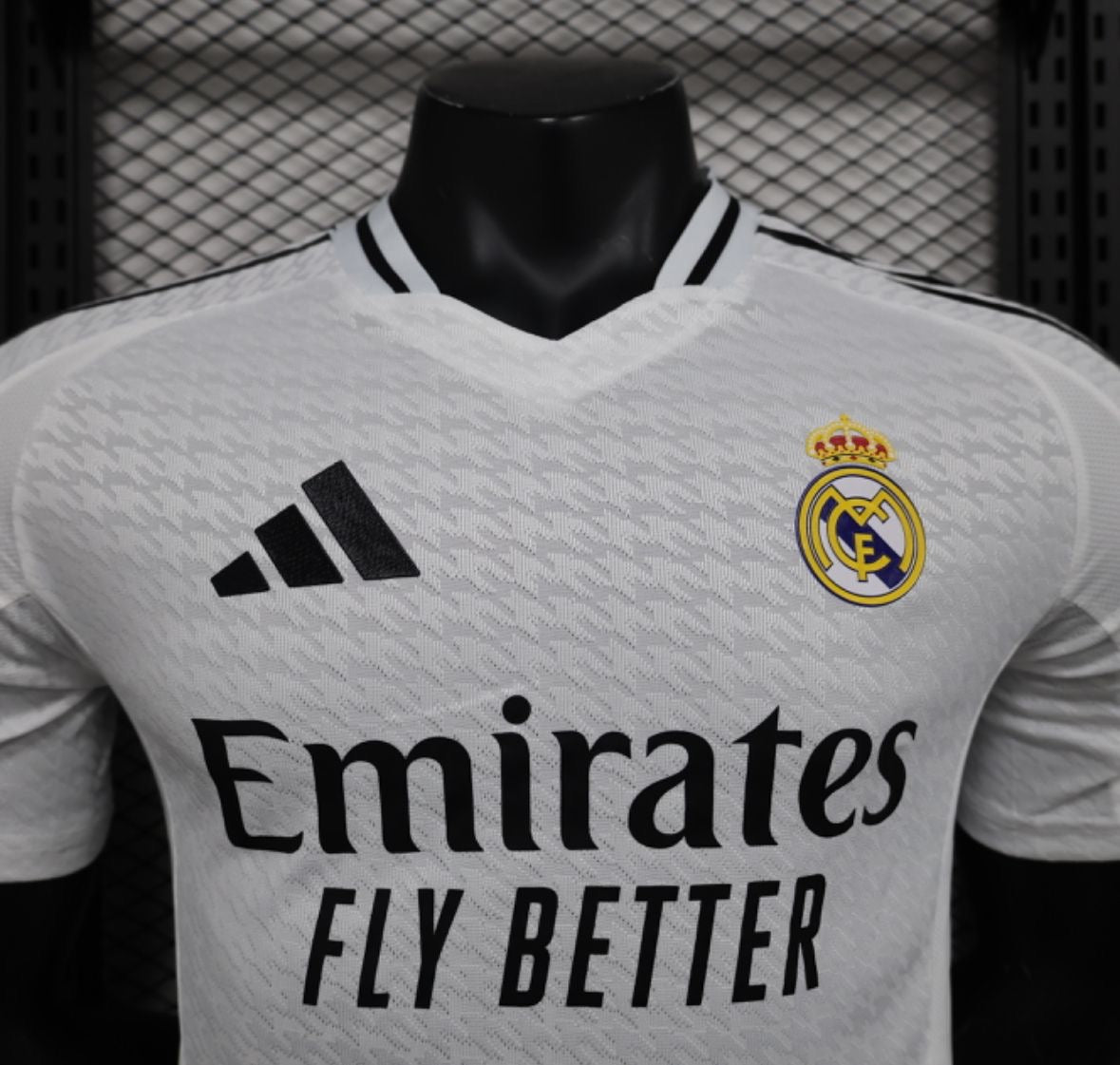 Real Madrid 2024/25 Version Jugador Local